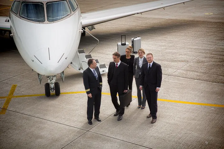 Luxury Private Airport Transfer: Vienna & Dulles