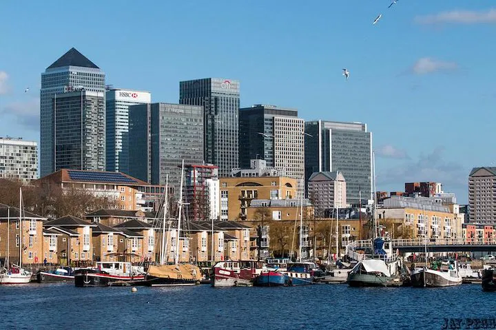 Stress-Free Gatwick Airport Transfers: East London Private Ride