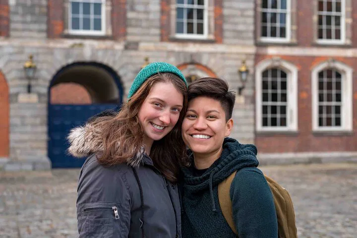 Dublin Love Story: Capture Your Fairytale Romance Through Enchanting Photos