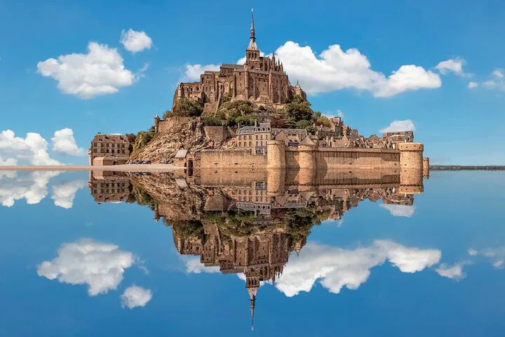 Normandy & Mont Saint-Michel Private Tour: A Taste of History & Calvados