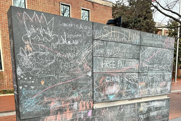 Charlottesville: Self-Guided Historic Downtown Walking Tour