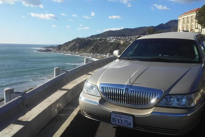 Luxury Limo Tour: Celebrity Stories & Custom Adventures in Santa Monica