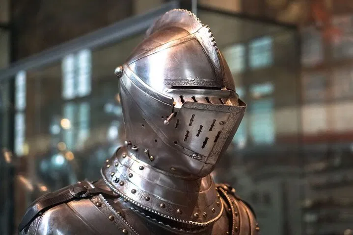 Parisian History: Musée de l'Armée & Seine River Cruise