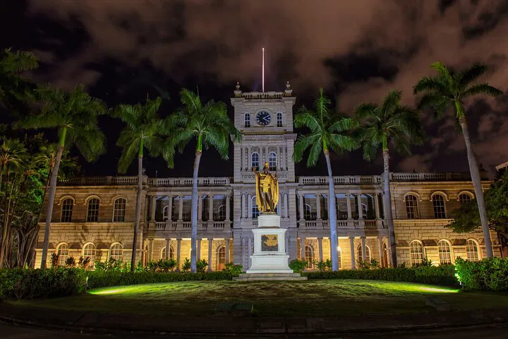 Unearth Honolulu's Haunted History: A Spine-Chilling Ghost Tour Adventure