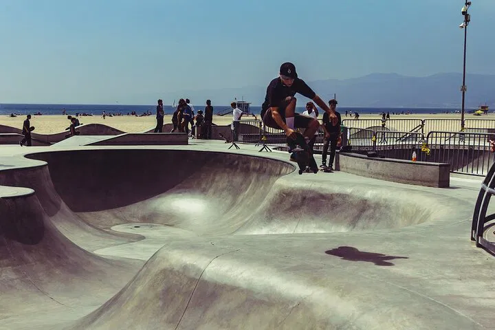 Venice Beach Unveiled: A 2-Hour Art, History & Culture Walking Tour