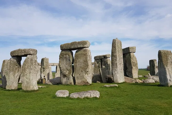 Stonehenge & Salisbury Tour: From Southampton Port