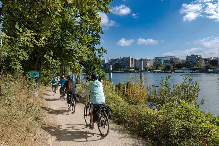 E-Bike Paris to Versailles: Nature & Palace!