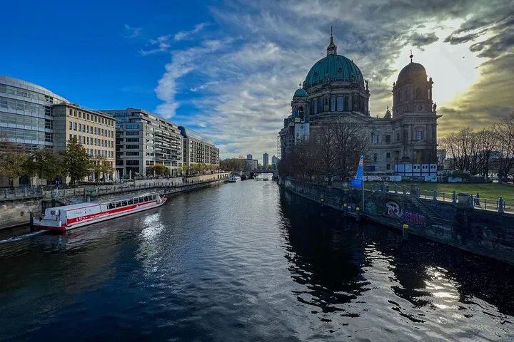 Uncover Berlin's History: A Private Car Tour Through East and West