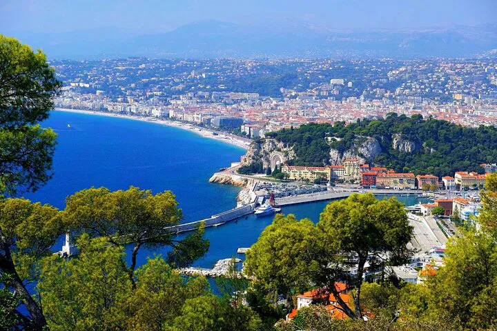 Unveiling Nice & Villefranche: A Coastal Wine Tasting Escape