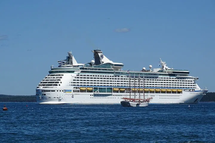 Stress-Free Portsmouth-Heathrow Transfers: Private & Punctual!