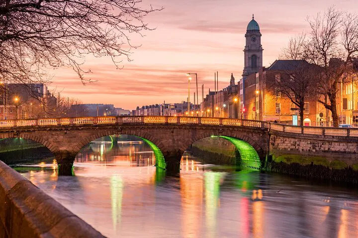 Dublin Scavenger Hunt: Self-Guided City Exploration!