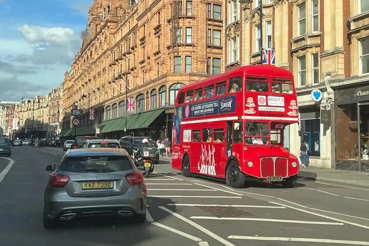 London's Iconic Landmarks: A Luxurious Panoramic Tour