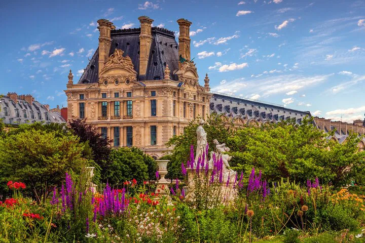 Paris Highlights Tour with Seine River Cruise
