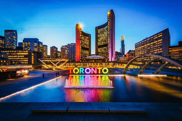 Toronto's Ultimate Private City Tour: Explore Your Way in Comfort