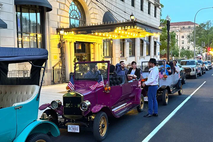 DC Moonlight Tour by Electric Cart or Vintage Car