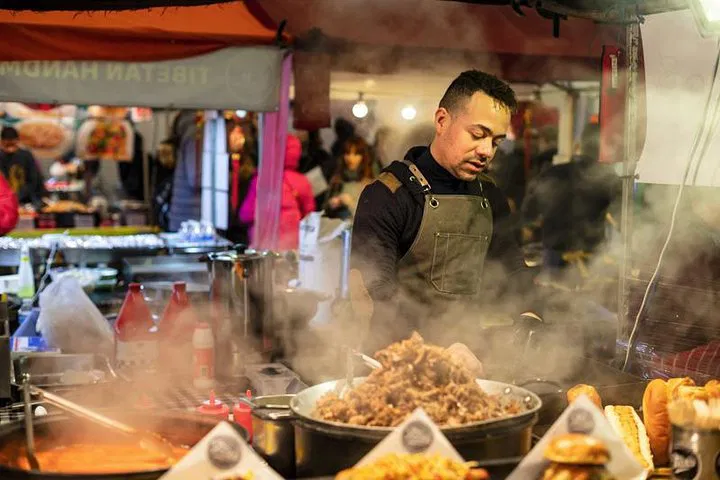 Soho After Dark: Master Night Street Photography with Lou Smith