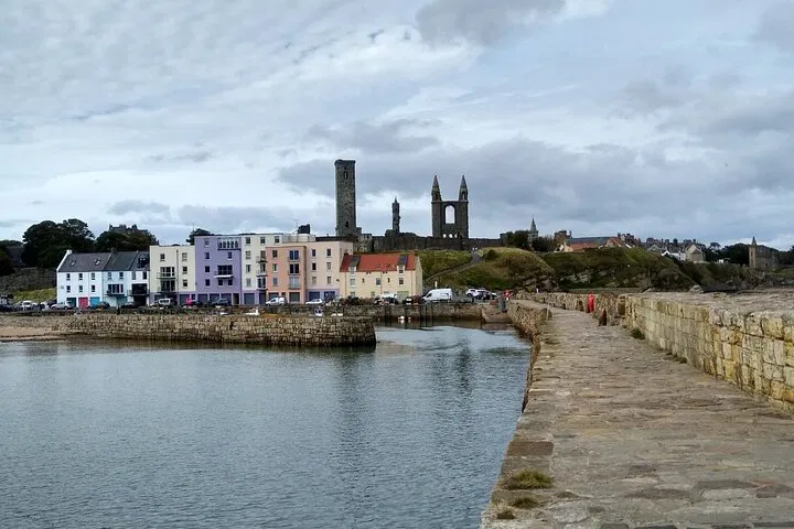 Stress-Free St Andrews Transfers: Airport to University