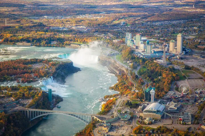 Niagara Falls Private Day Tour: Toronto Adventure Awaits!