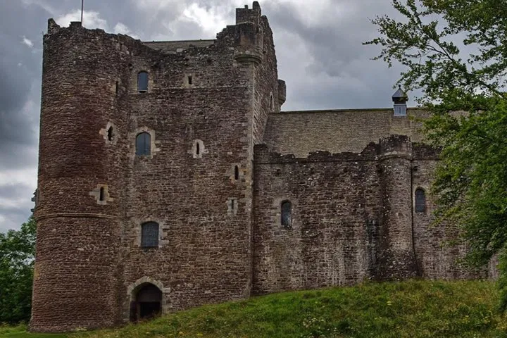 Edinburgh's Outlander Scenarios: A Tailored Private Tour