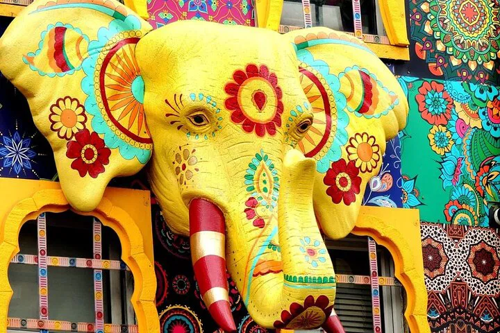 Camden Walking Tour: Music, Markets & Dickens!