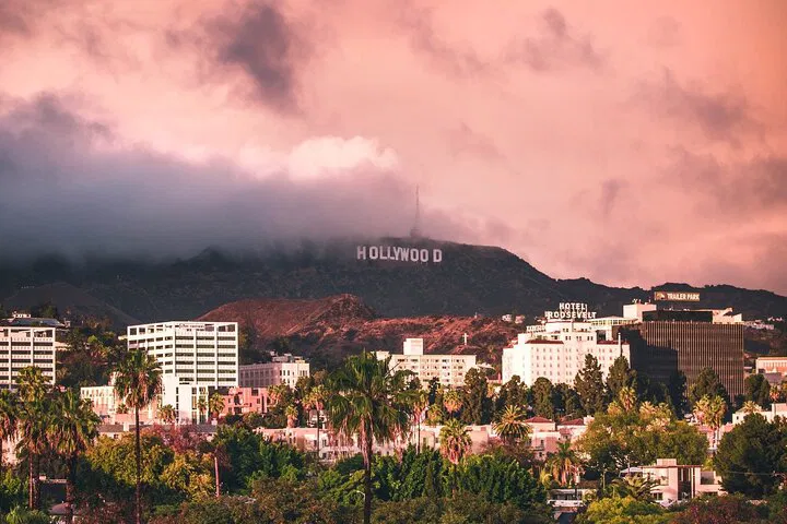 Haunted Hollywood: True Crime & Ghost Walking Tour
