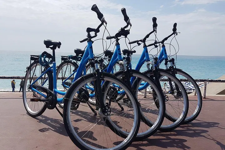 Nice City Bike Adventure: Pedal Through Paradise!