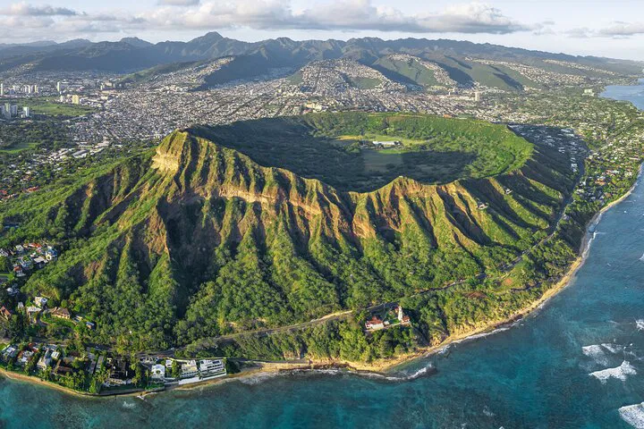 Conquer Diamond Head: Shuttle & Ticket Package for Effortless Views