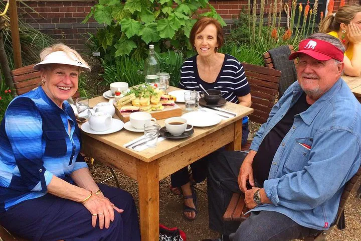 Uncover London's Enchanting Secret Gardens: A Black Cab Private Tour