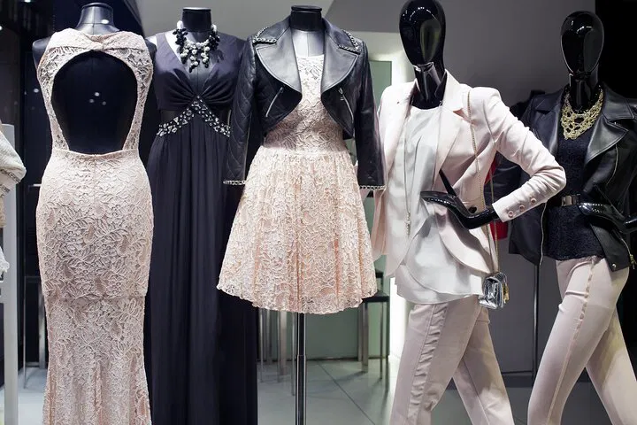 Milan's Fashion Secrets: Private Walking Tour Through Art & Design