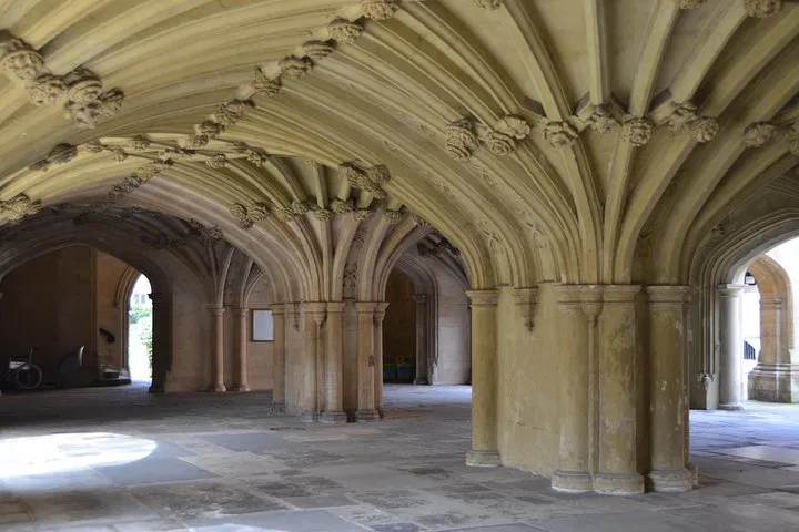 Uncover London's Hidden Gems: A Black Taxi Adventure