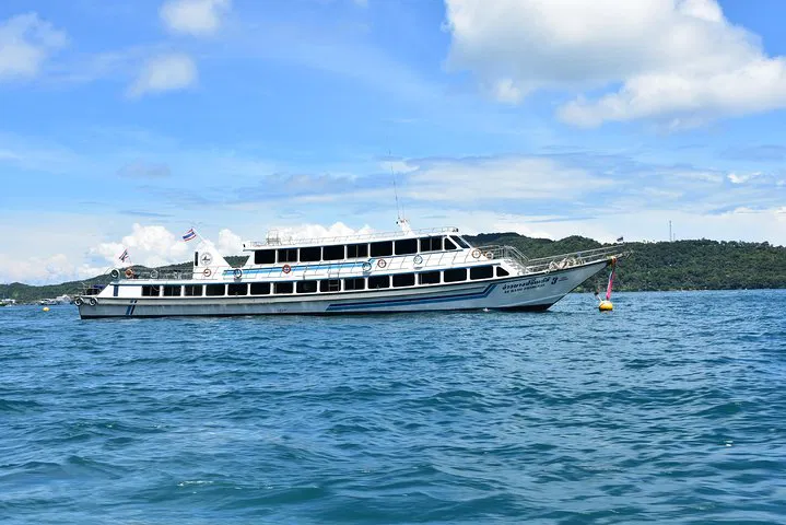 Seamless Island Hop: Railay to Phuket Ferry Transfer with Hotel Drop-off