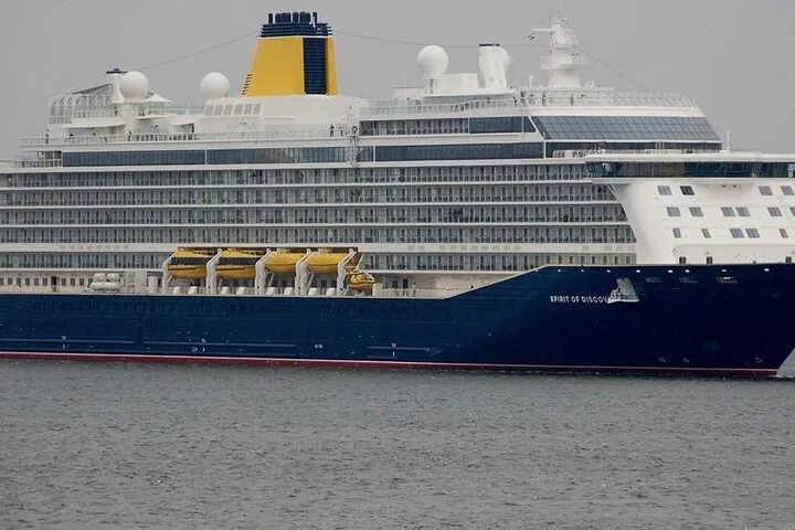 Stress-Free London to Dover Port Transfers: Your Private Chauffeur Awaits!