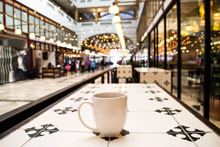 Los Angeles Culinary Adventure: Ethnic Flavors & Local History Unveiled!