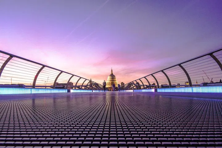 Unlock London's Secrets: St. Paul's Cathedral & City Highlights Private Tour