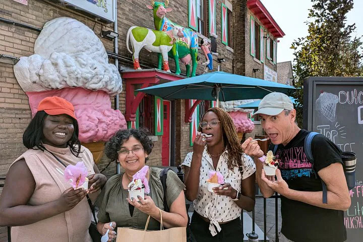 Savor Toronto: A Culinary & Architectural Walking Adventure!