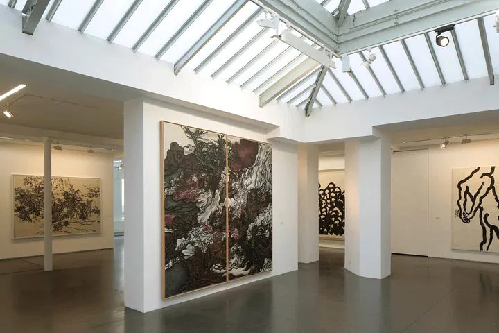 Unveiling Parisian Elegance: A Beaux-Arts Gallery Private Tour