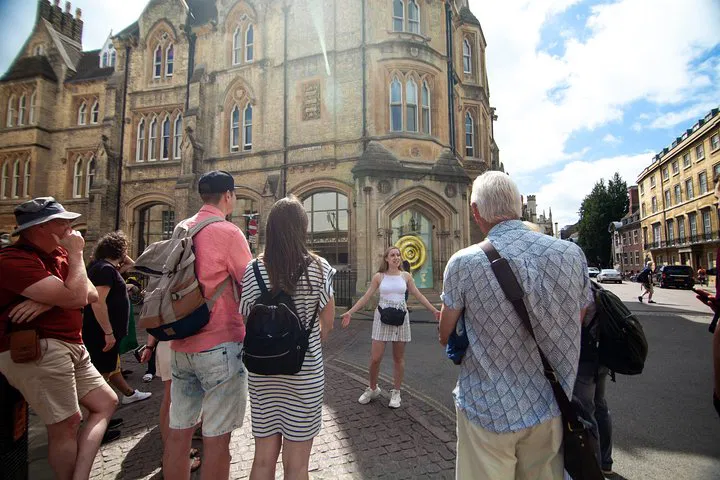 Cambridge Private Tour with University Alumni