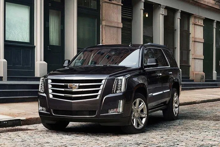 Stress-Free JFK Arrival: Private SUV Transfer to Manhattan