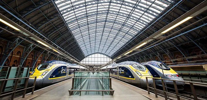 Stress-Free London Departure: Private Transfer to St Pancras Station