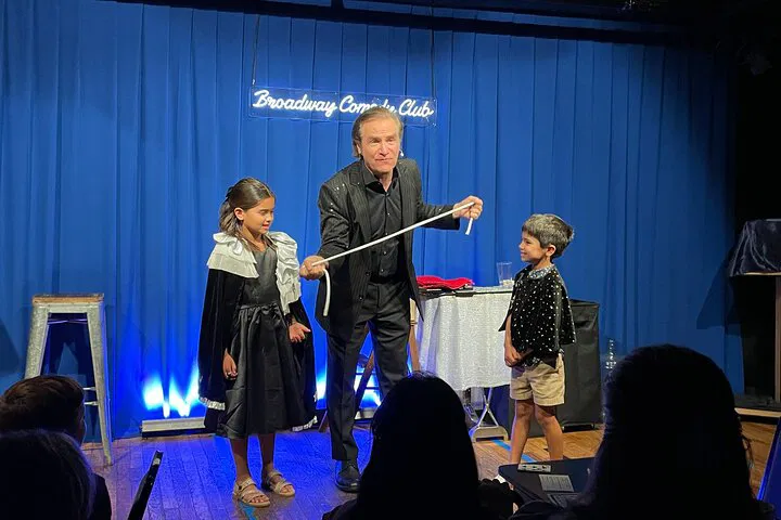 NYC Magic Show: Broadway Magic Hour - All Ages Fun!