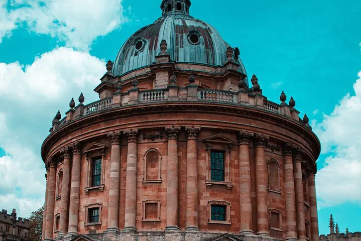 Oxford's Literary Footsteps: A Self-Guided Audio Adventure