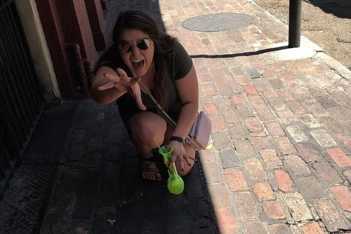 Philadelphia Zombie Apocalypse: A Thrilling Scavenger Hunt Adventure!