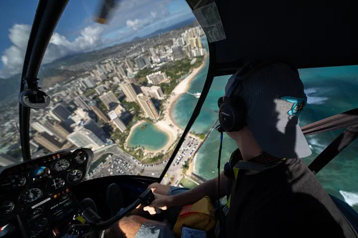 Soar Over Honolulu: Exclusive 18-Minute Helicopter Adventure