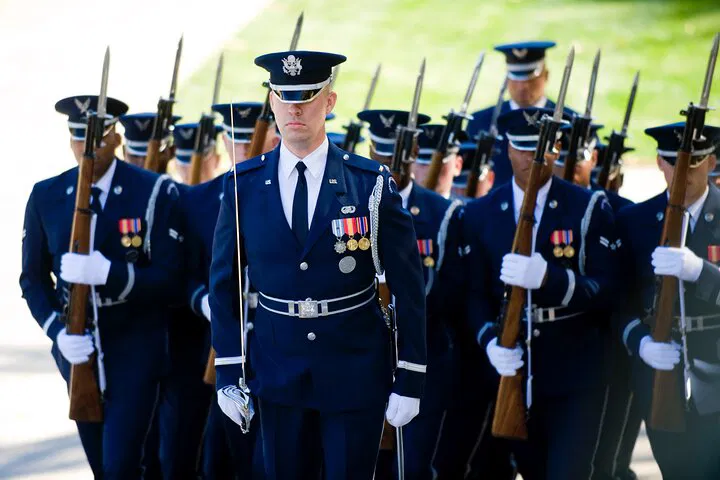 Arlington Cemetery: An Emotional Guided Journey Through American History