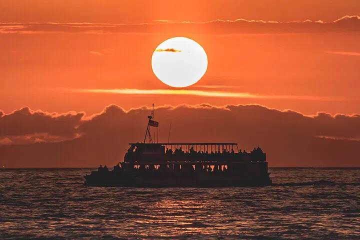 Newport Beach Sunset Cruise: Golden Coast Views