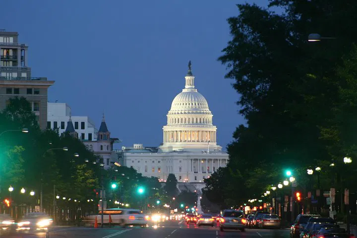 DC Moonlight Van Tour: Unveiling Capital's Nighttime Magic