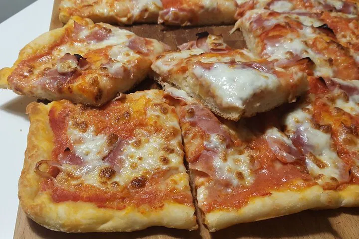 Craft Authentic Italian Flavors: Pizza & Tiramisu Workshop in Lake Como