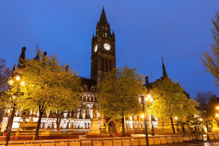 Unleash Manchester's Spectral Secrets: A Haunted Exploration Game!