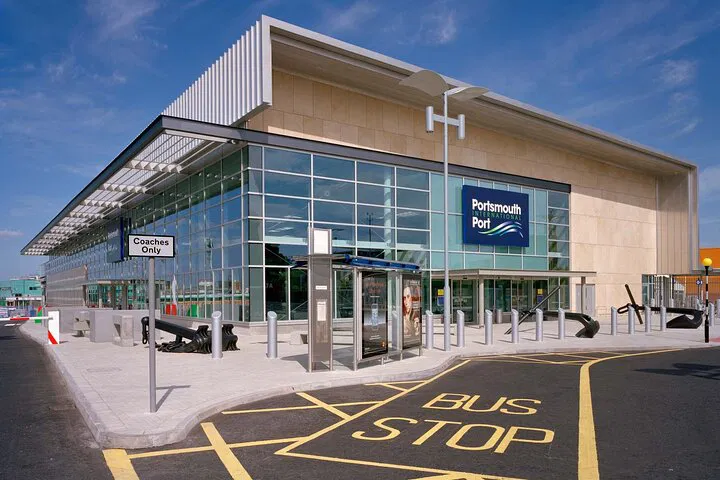 Portsmouth to London Private Transfer: Stress-Free Ride