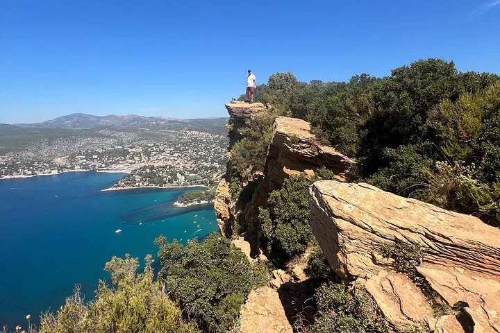Unveiling Provence: A Personalized Coastal & Cultural Escape from Marseille
